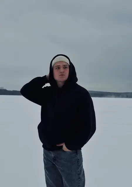 Влад из Ревды, ищу на сайте общение