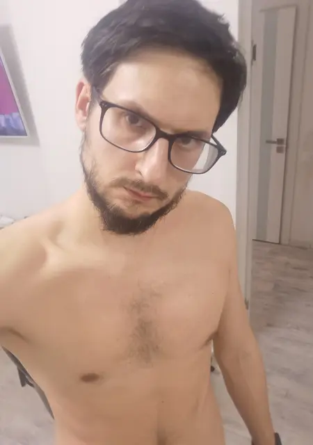 Леонид из Малаховки, ищу на сайте знакомства без обязательств