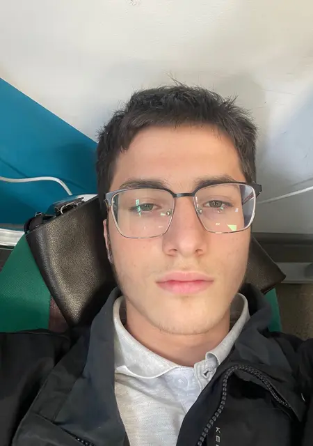 Я Магомед, 19, знакомлюсь на одну ночь в Астрахани