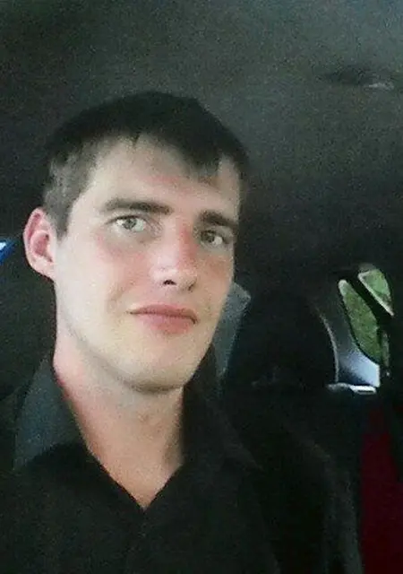 Я Павел, 36, из Артема, ищу знакомство для постоянных отношений