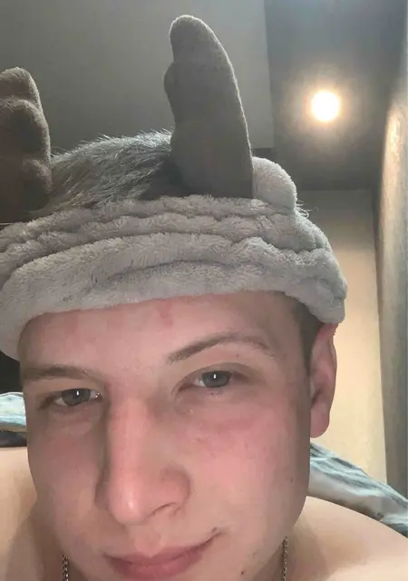 Danik из Владивостока, мне 21, познакомлюсь для общения