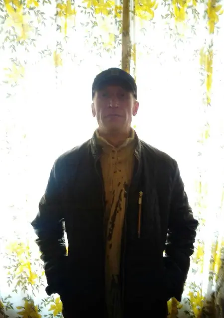 Я Алексей, 46, знакомлюсь без обязательств в Саратове