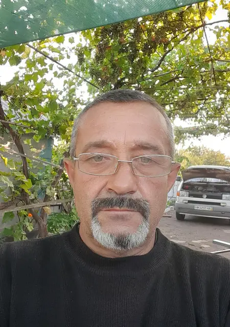 Владимир из Мариуполя, мне 49, познакомлюсь на одну ночь