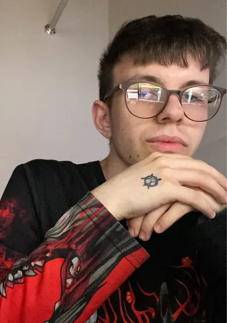 Эдуард из Ярославля, мне 21, познакомлюсь без обязательств