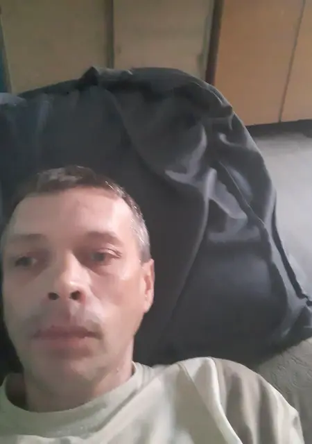 Я Денис, 43, знакомлюсь на одну ночь в Юрге