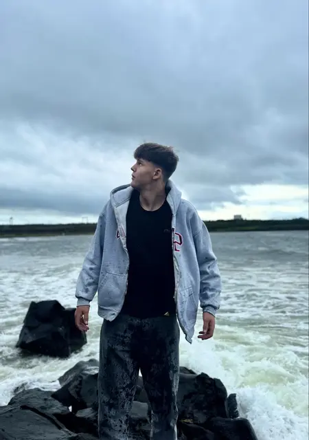 Вячеслав из Читы, мне 19, познакомлюсь на одну ночь