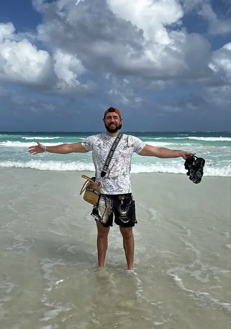 Я Big Dickensson, 32, из Москвы, ищу знакомство для приятного времяпровождения