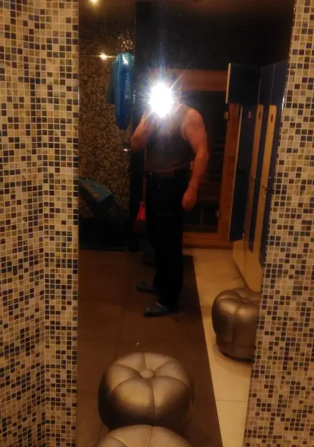 Игорь из Владивостока, мне 59, познакомлюсь на одну ночь