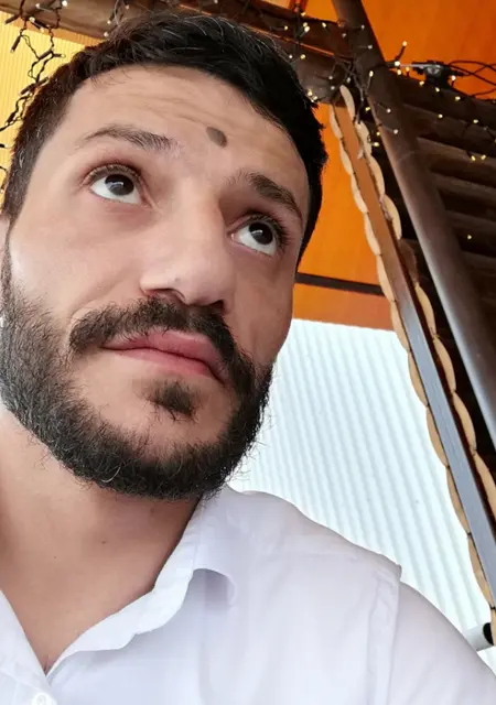 Я Роб, 25, знакомлюсь на одну ночь в Губкинском