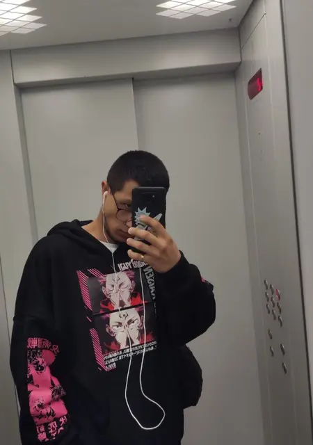 Я Роман, 28, знакомлюсь без обязательств в Новочеркасске