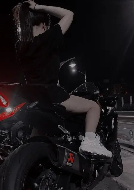 Я Лина, 21, знакомлюсь для общения в Екатеринбурге