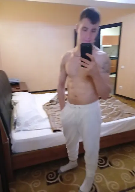 Руслан из Петропавловска-Камчатского, мне 26, познакомлюсь на одну ночь