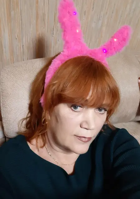 Ирина из Саратова, мне 57, познакомлюсь для постоянных отношений