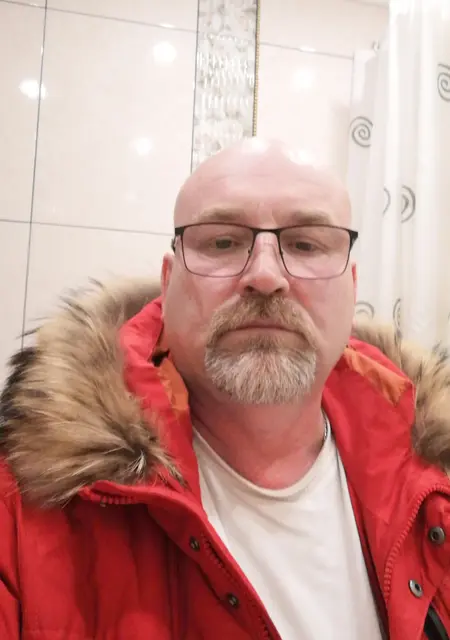 Андрей из Калининграда, ищу на сайте знакомства без обязательств