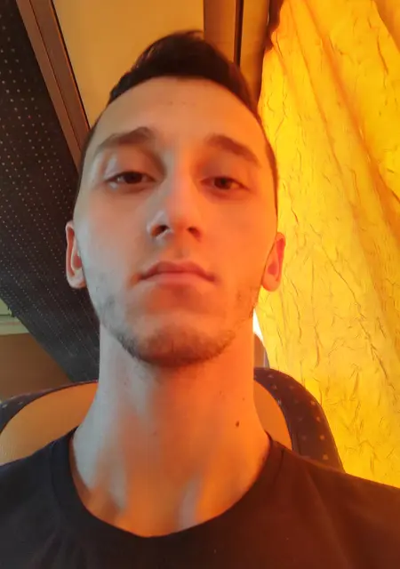 Я Ихтиер, 22, из Электростали, ищу знакомство