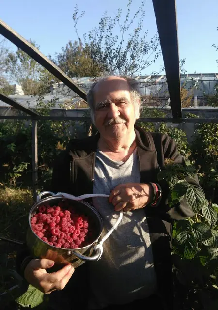 Алексей из Лабинска, мне 71, познакомлюсь для приятного времяпровождения