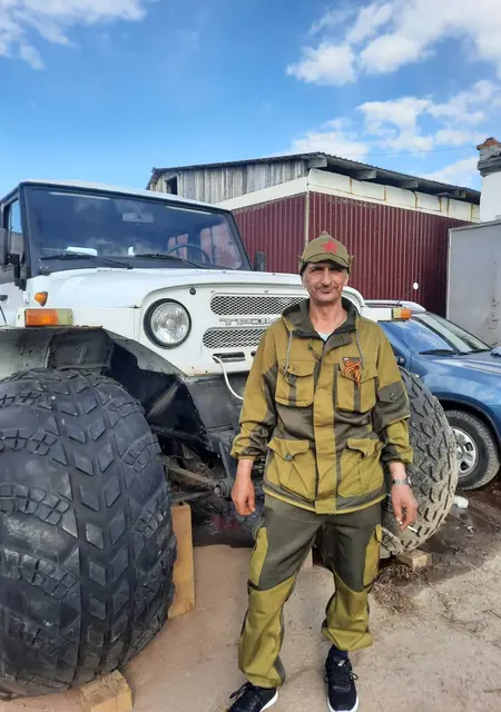 Я Борис, 47, знакомлюсь на одну ночь в Нефтеюганске