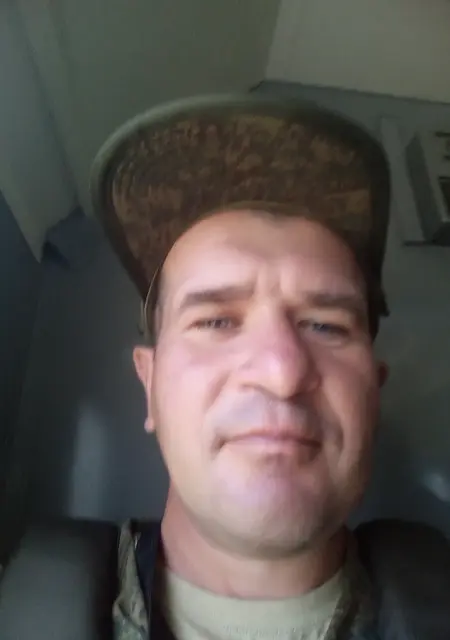 Андрей из Хабаровска, ищу на сайте знакомства на одну ночь