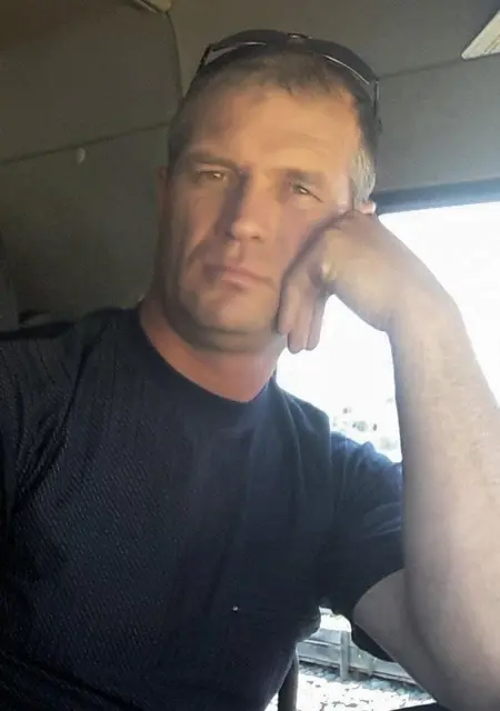 Я Андрей, 53, из Челябинска, ищу знакомства без обязательств