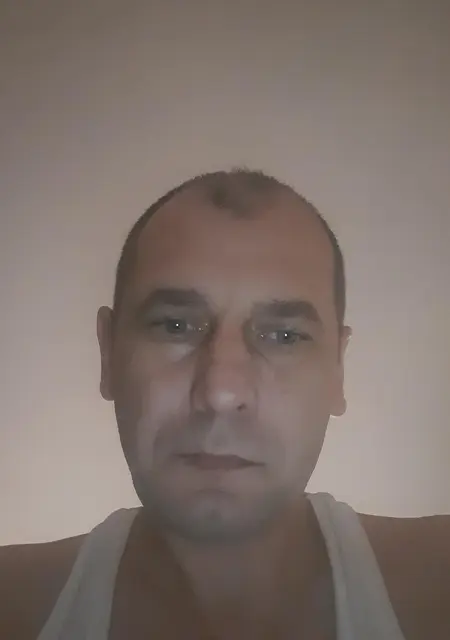 Я Виктор, 45, из Краснодара, ищу знакомства без обязательств