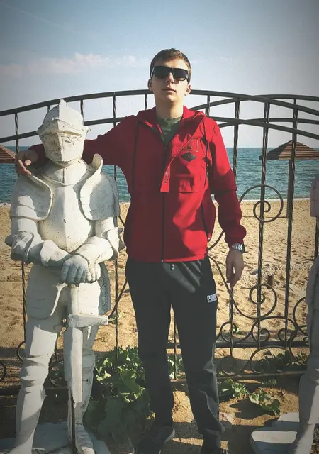 Алексей из Тарко-Сале, мне 23, познакомлюсь для дружбы