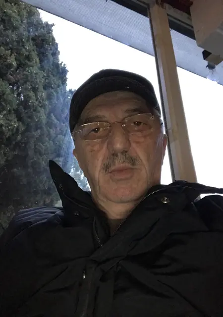 Я Oleg, 67, из Сочи, ищу знакомства без обязательств