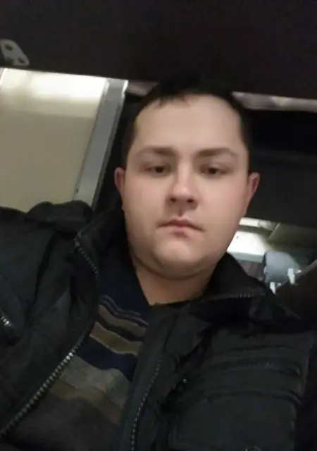 Я Александр, 28, из Наро-Фоминска, ищу знакомства без обязательств