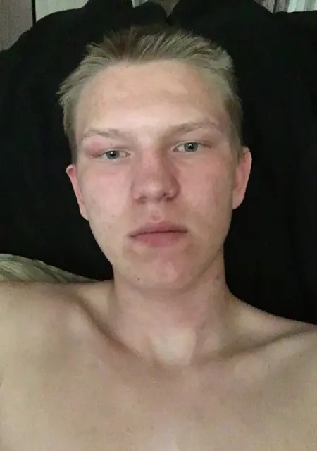 Я Леха, 19, из Костромы, ищу знакомства на одну ночь