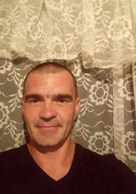 Я Viktor, 46, знакомлюсь для приятного времяпровождения в Херсоне