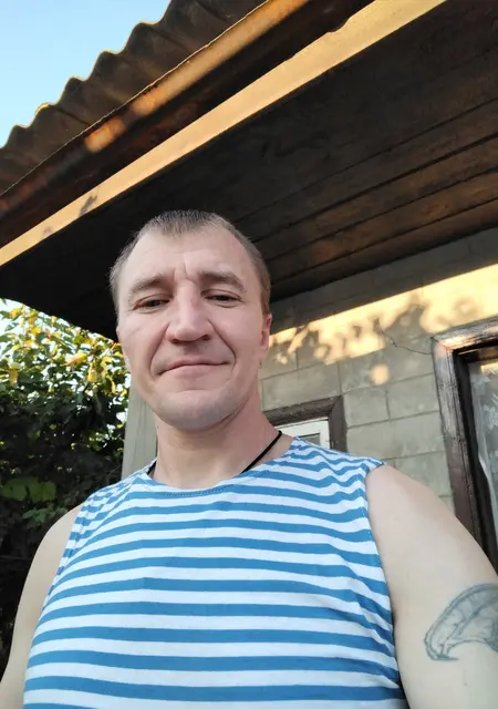 Андрей из Темрюка, мне 45, познакомлюсь для приятного времяпровождения