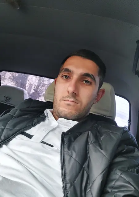 Я Армен, 29, знакомлюсь на одну ночь в Армавире