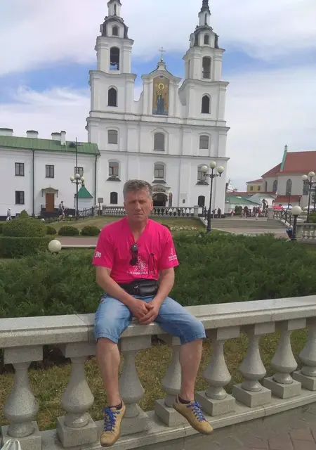 Виктор из Москвы, мне 59, познакомлюсь на одну ночь