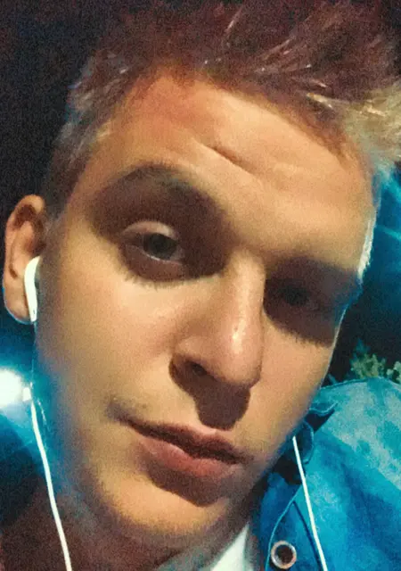 Я Максим, 28, знакомлюсь без обязательств в Брянске