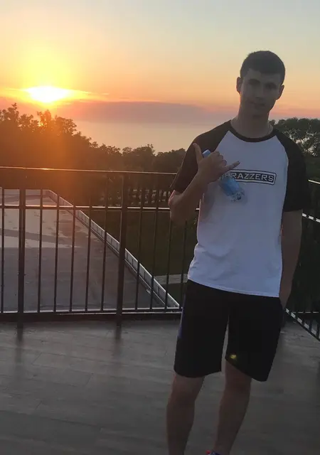 Я Марк, 23, из Магадана, ищу знакомства без обязательств