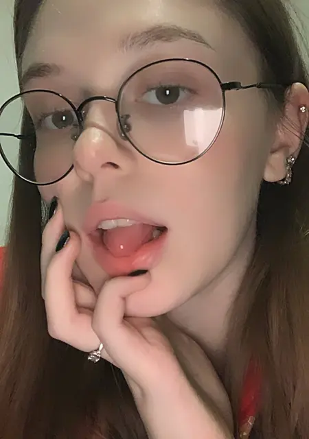 Я Соня, 19, из Краснодара, ищу знакомство для дружбы