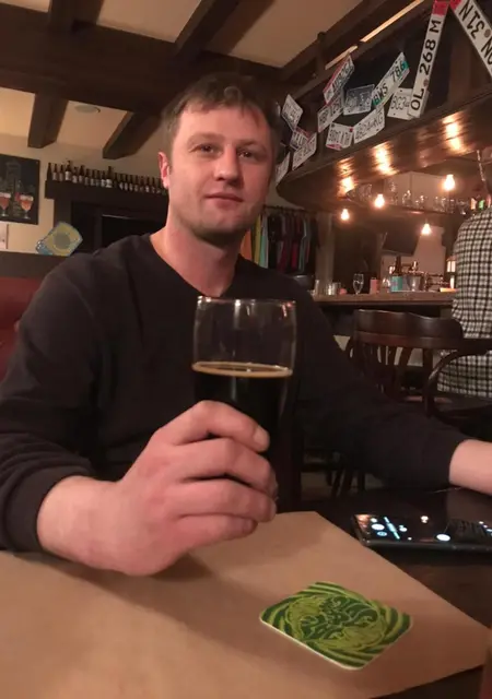 Илья из Каменска-Уральского, ищу на сайте приятное времяпровождение