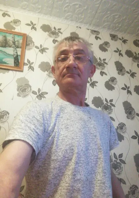 Я Николай, 51, из Уфы, ищу знакомства без обязательств