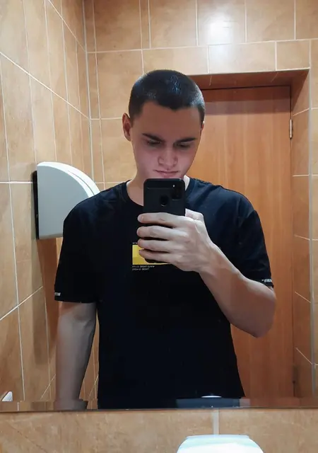 Артём из Оби, ищу на сайте общение