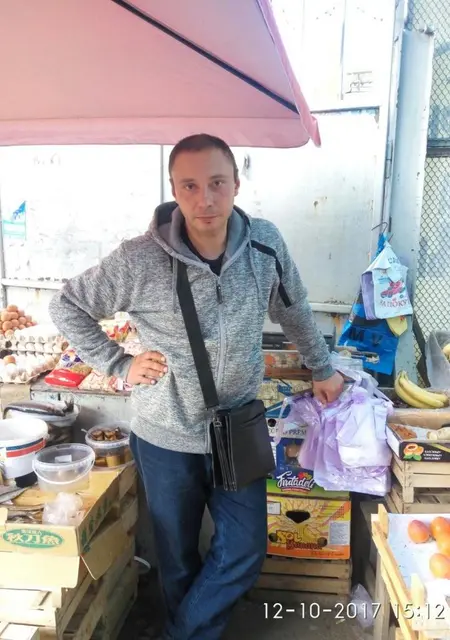 Я Денис, 50, из Одессы, ищу знакомства без обязательств