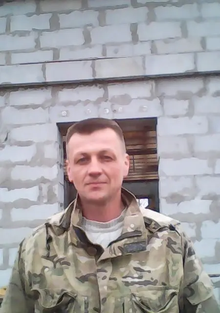 Я Владимир, 51, из Арамиля, ищу знакомства без обязательств