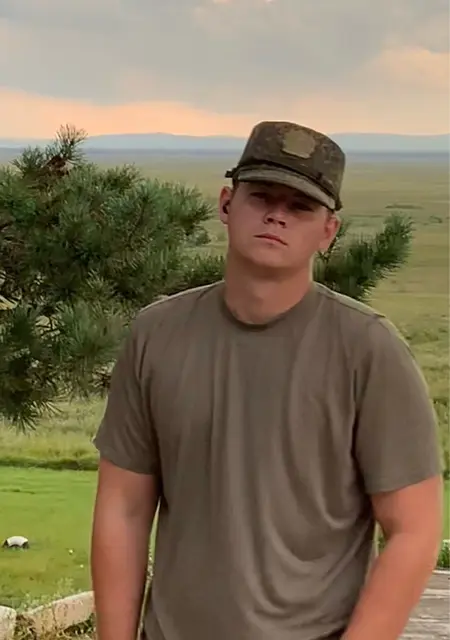 Я Никита, 20, из Хабаровска, ищу знакомство для открытые отношения