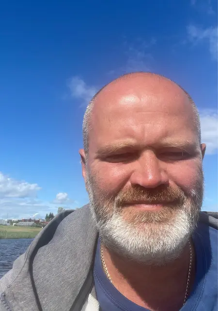 Алексей из Великого Новгорода, ищу на сайте знакомства без обязательств