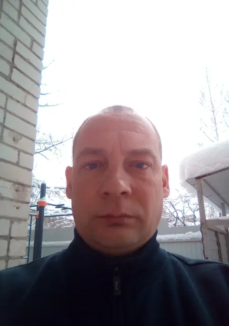 Я Александр, 44, из Череповца, ищу знакомства без обязательств
