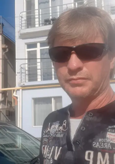 Я Сергей, 48, из Евпатории, ищу знакомства на одну ночь