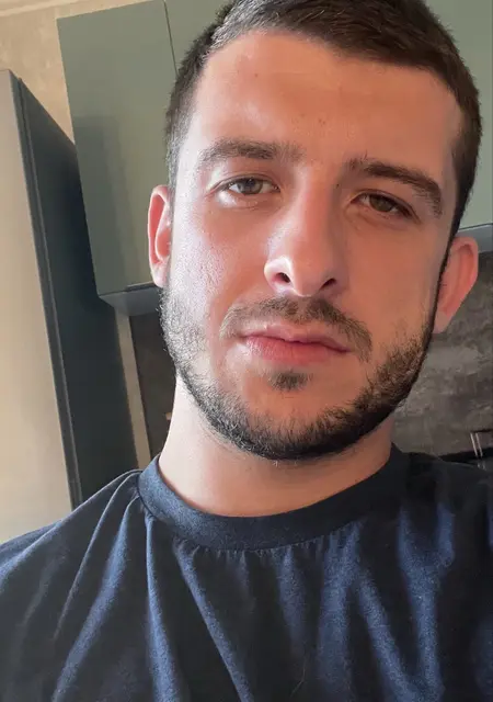 Андрей из Челябинска, мне 28, познакомлюсь без обязательств