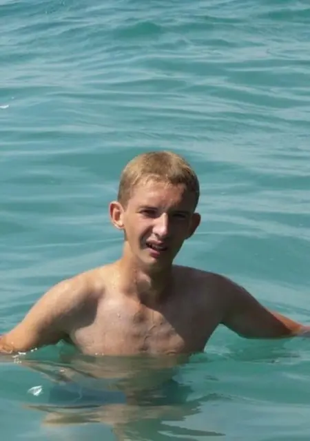 Я Кирилл, 27, знакомлюсь для вирта в Ульяновске