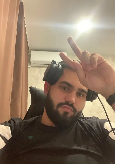 Артем из Волжского, мне 27, познакомлюсь для общения