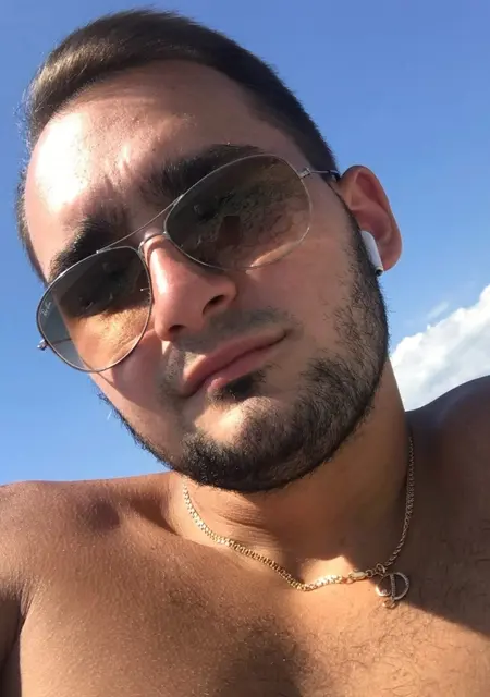 Даниил из Симферополя, мне 27, познакомлюсь для вирта