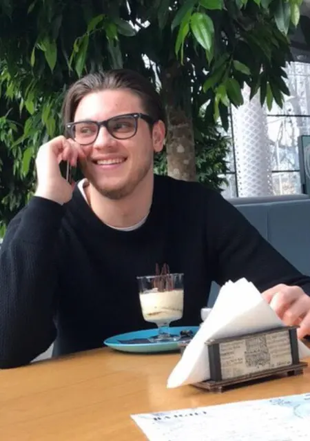 Я Wave, 32, из Черновцов, ищу знакомства без обязательств