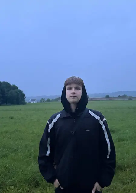 Я Никита, 18, знакомлюсь без обязательств в Орле